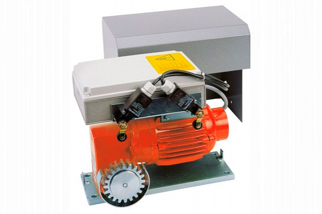 Pipo_Antriebstechnik_Hofschiebetorantrieb_groß-und-schwer-Hoftore-DS-1200